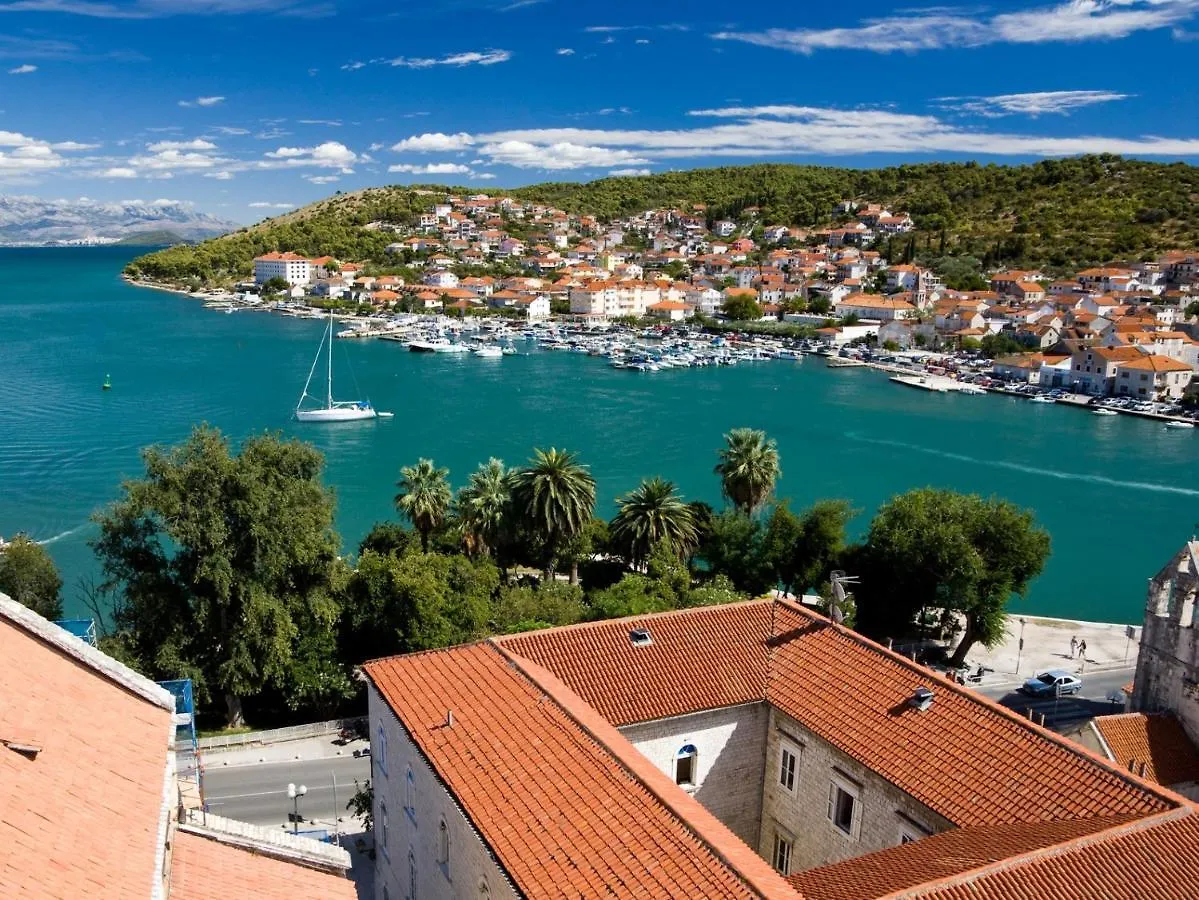 Studio Apartment In Trogir With Balcony, Air Conditioning Wifi 4328-3