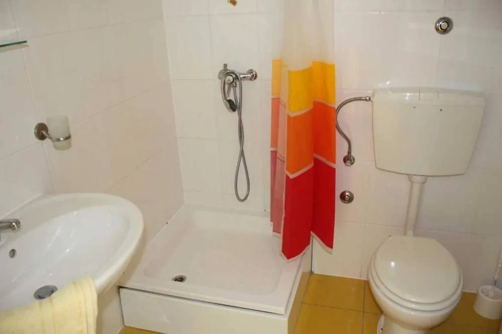 Studio Apartment In Trogir With Balcony, Air Conditioning Wifi 4328-3 0*,